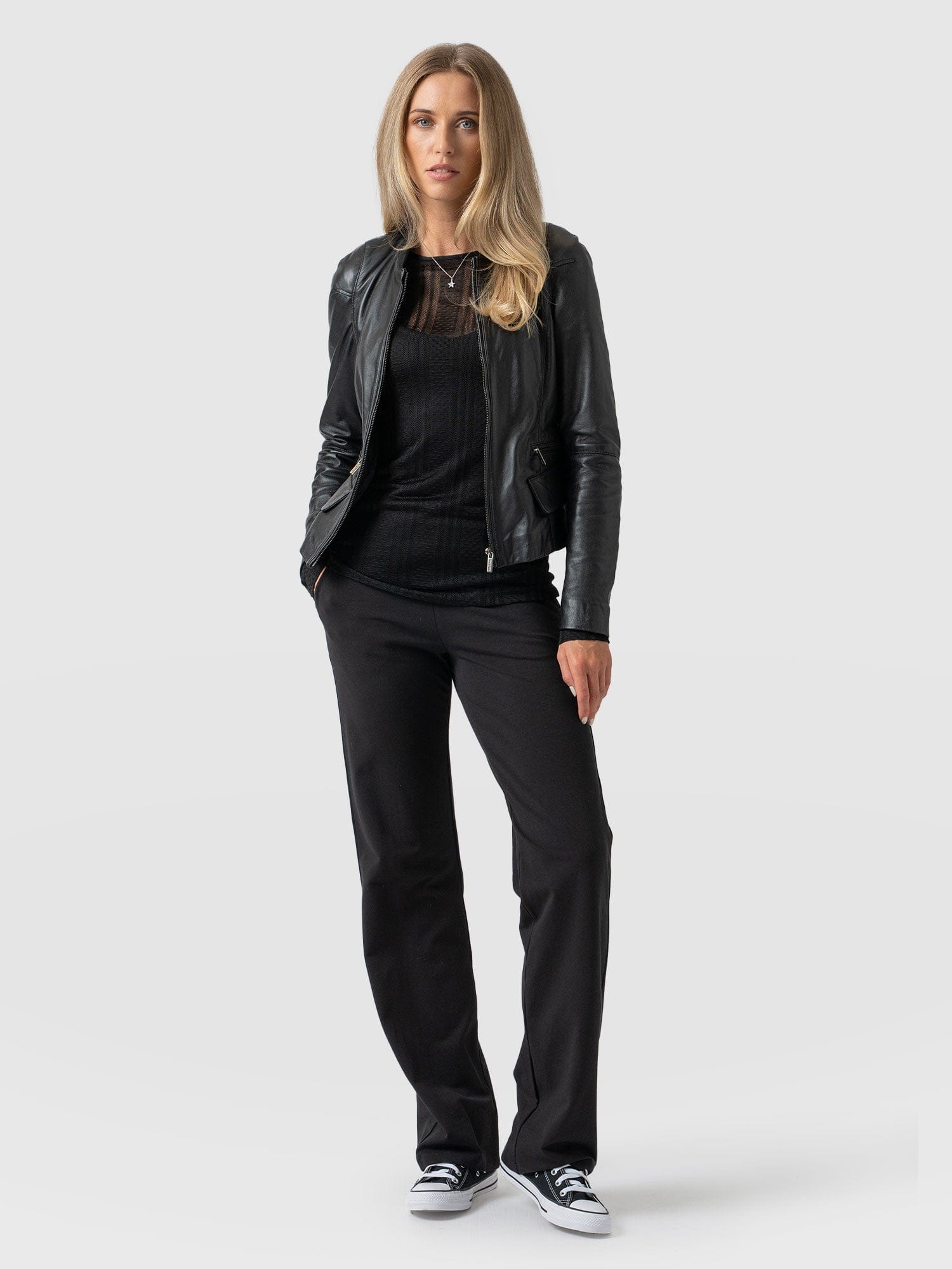 Apartment Pant Black - Women's Pants | Saint + Sofia® USA